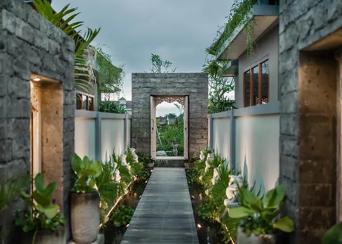 Villa Season